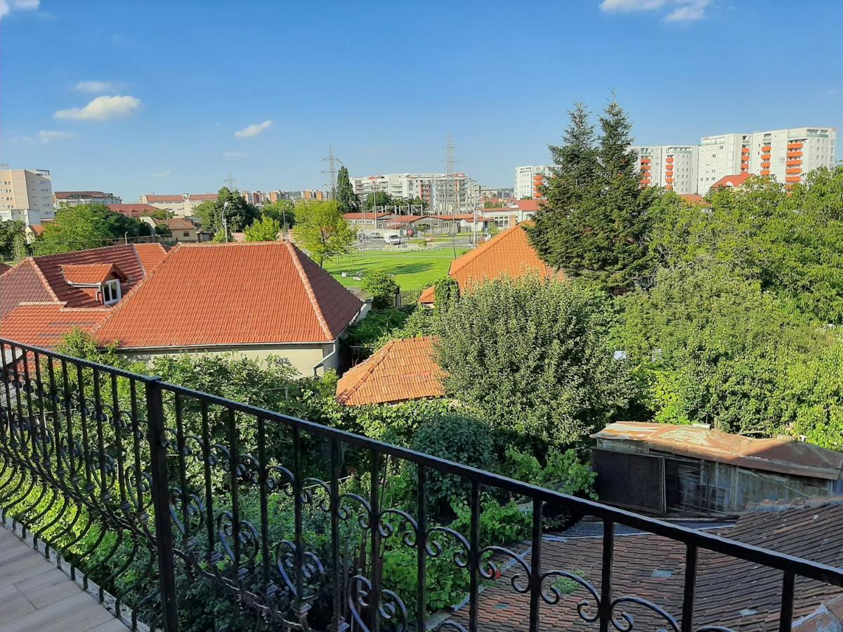 Vila Fortuna Auri Hotel Oradea Exterior photo